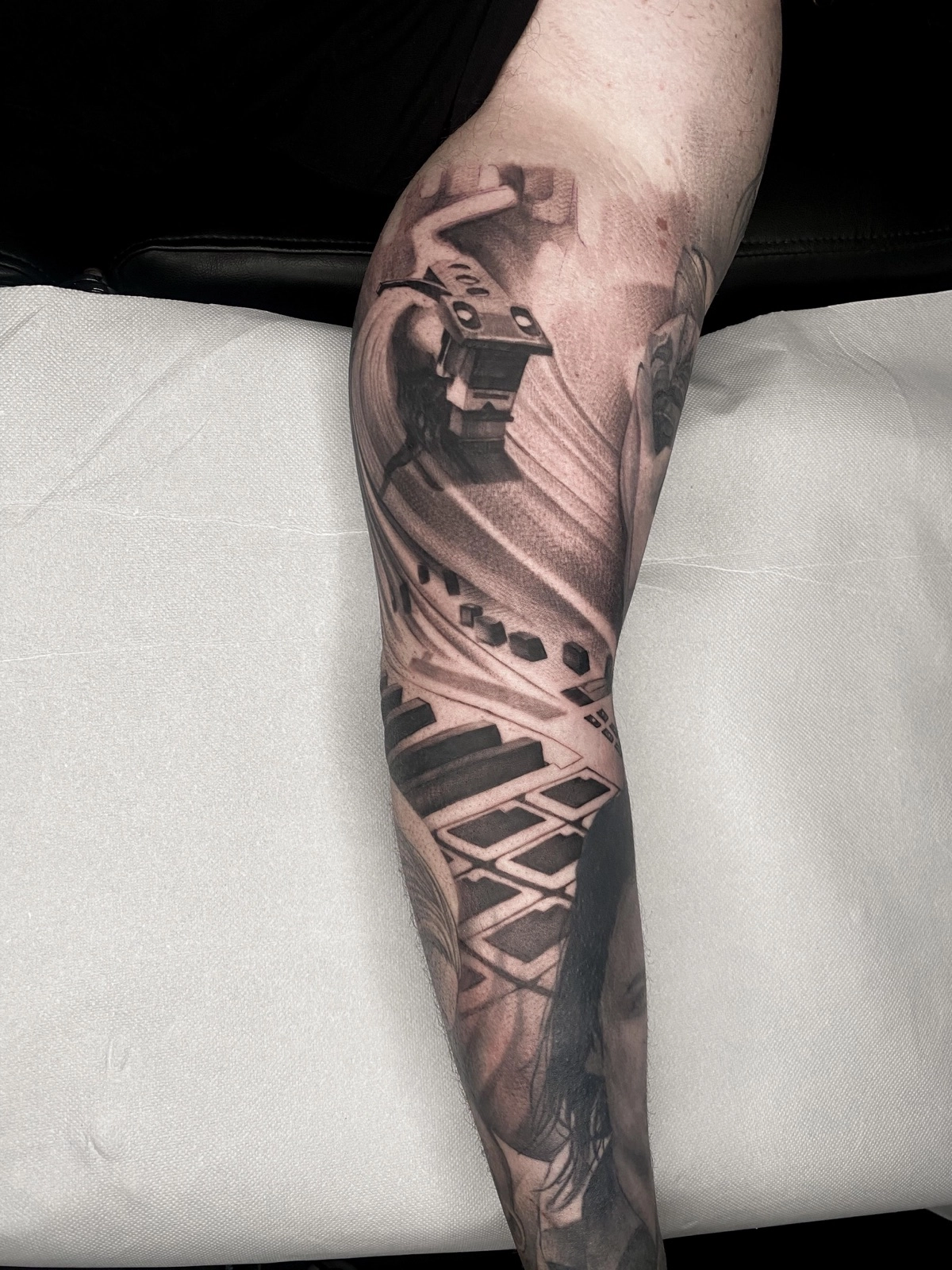 Cover up tatuaggio Rimini Black Swan studio correzione tatuaggi copertura professionale