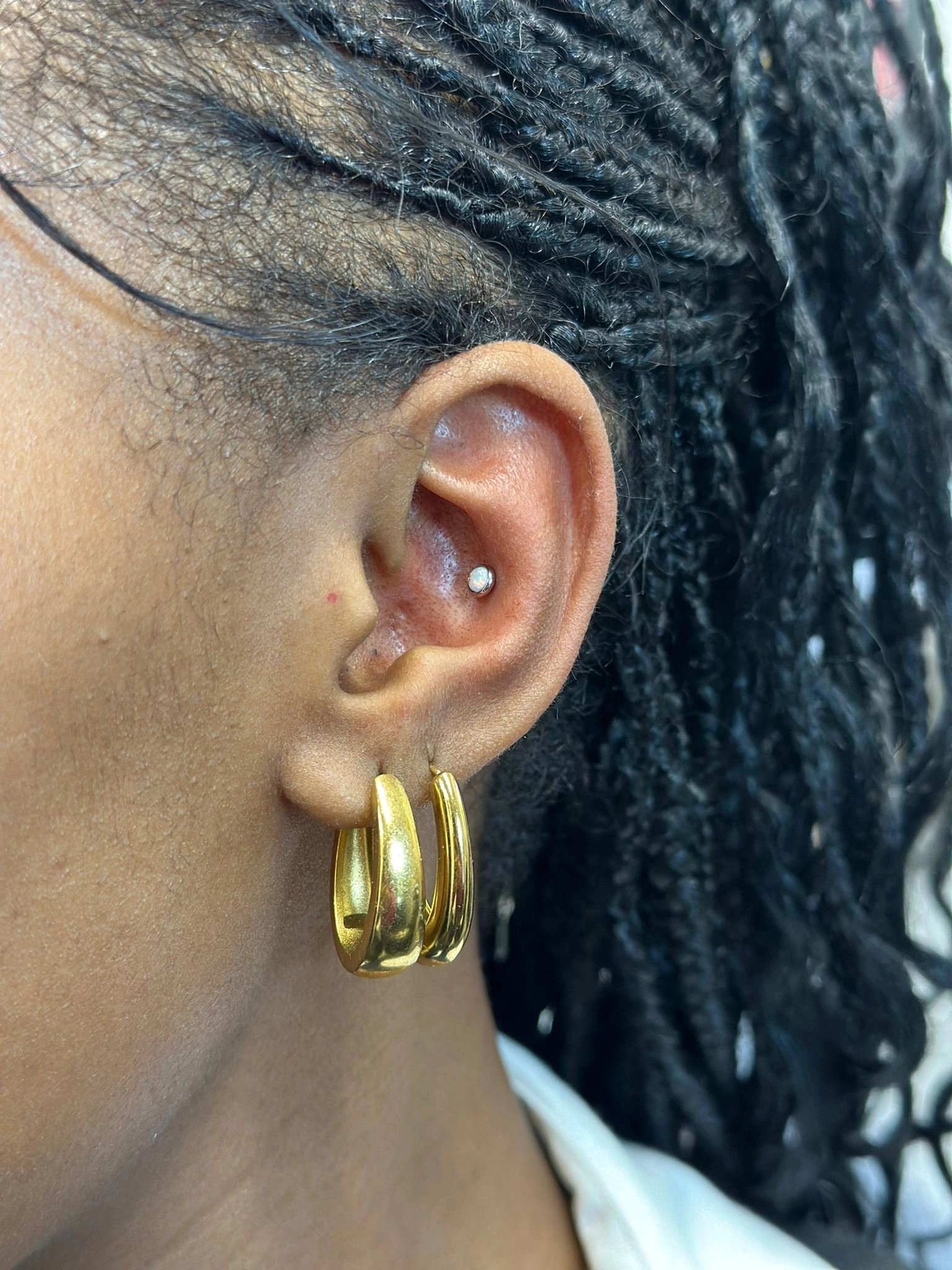 Piercing professionale Rimini Black Swan studio Uncle Vasya body piercer esperto