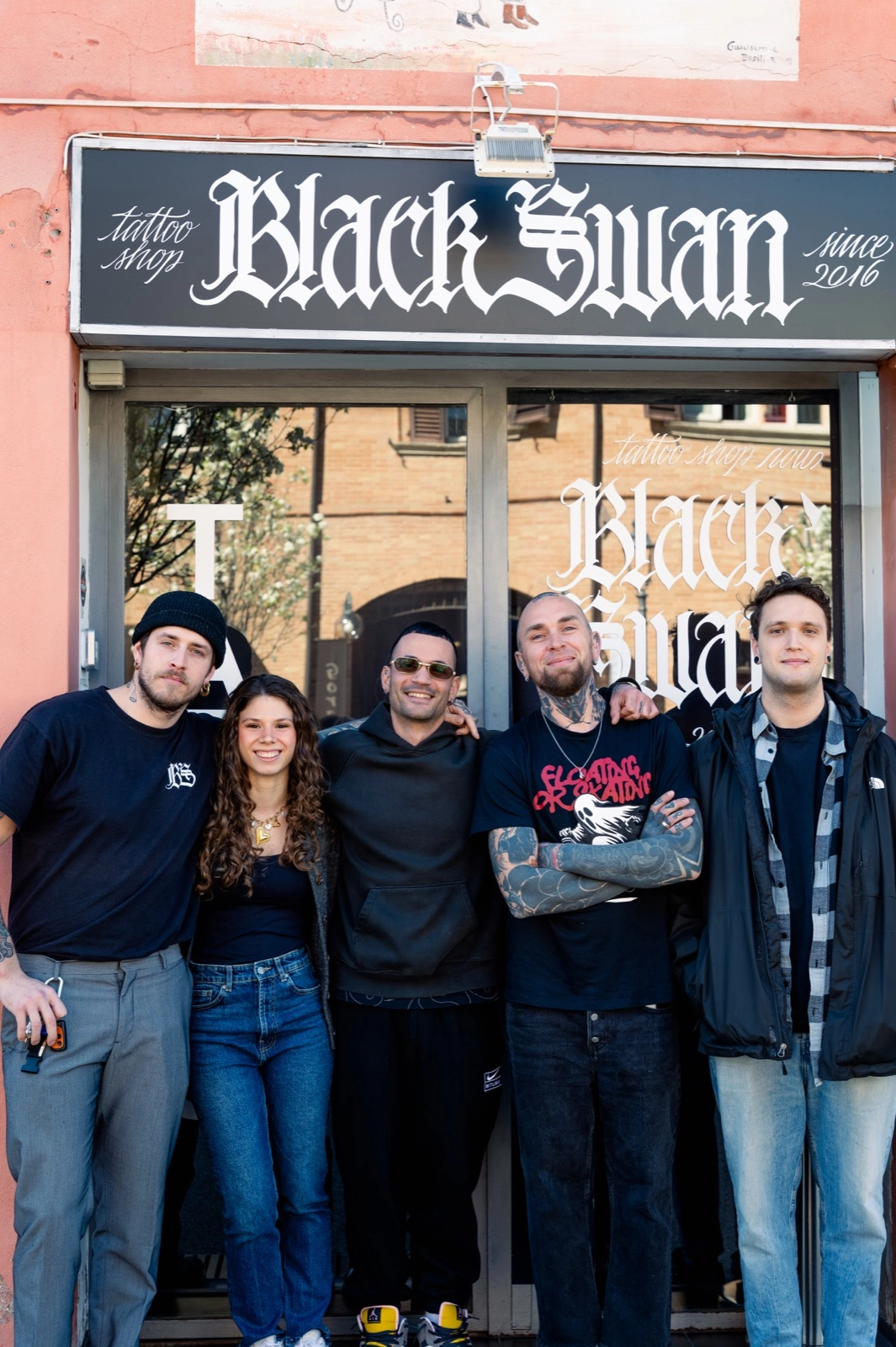 Studio tatuaggi Rimini centro storico Black Swan tattoo artist tatuatori professionisti